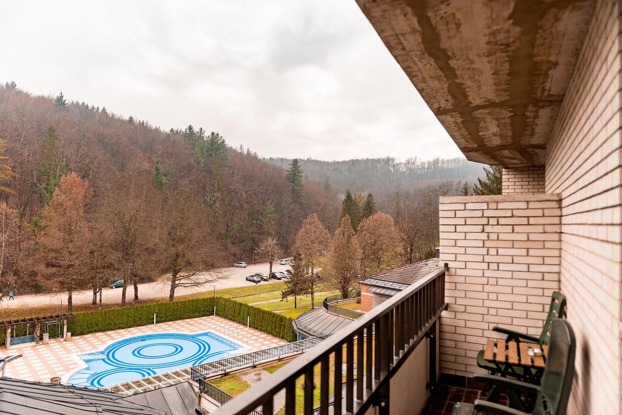 Hotel Smarjeta - Terme Krka Smarjeske Toplice Dış mekan fotoğraf